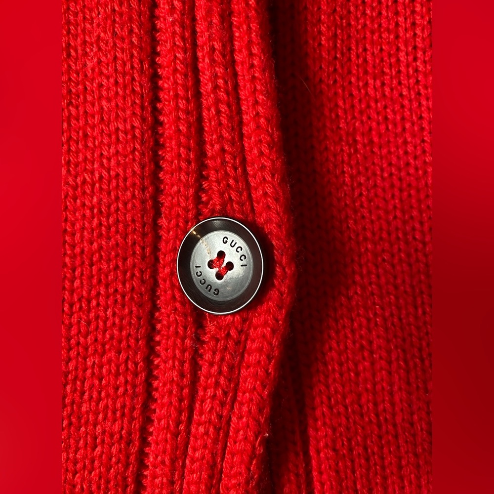 Authentic Gucci Red Girls' Knit Hooded Poncho 8 - Picture 4 of 14